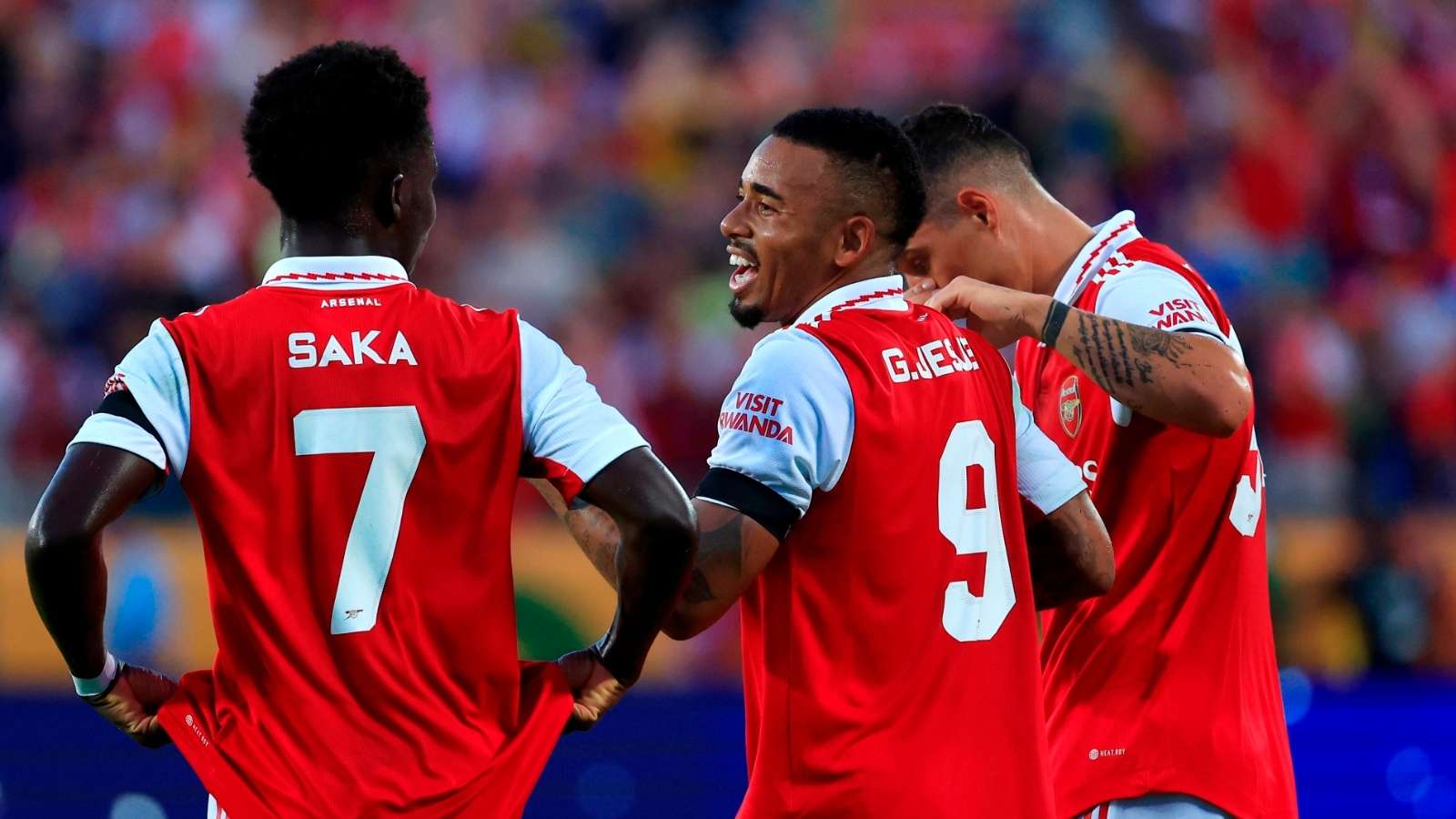 A留下了深 A留下了深