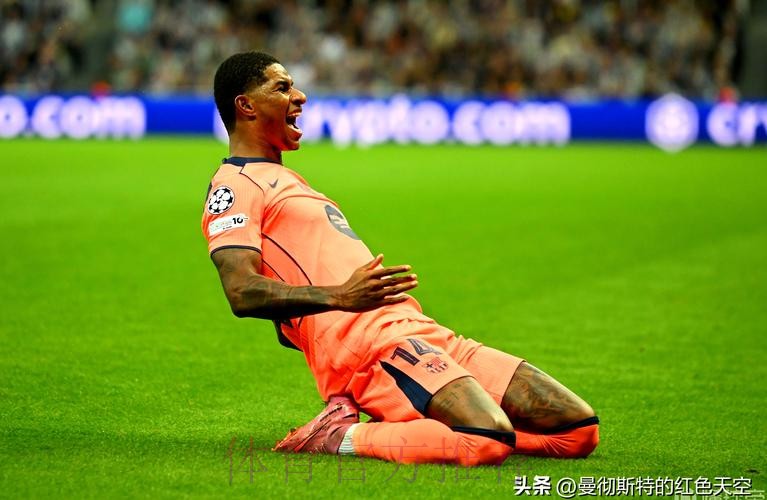 罗马诺:阿拉巴的恢复进展顺利,已进最后阶段 罗马诺:阿拉巴的恢复进展顺利,已进最后阶段